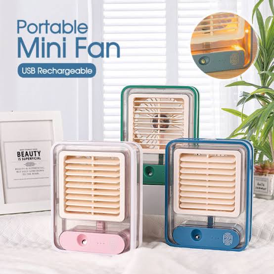 Transparent Spray Light Fan Mini Portable Desk Fan with Mist Spray LED Night Light