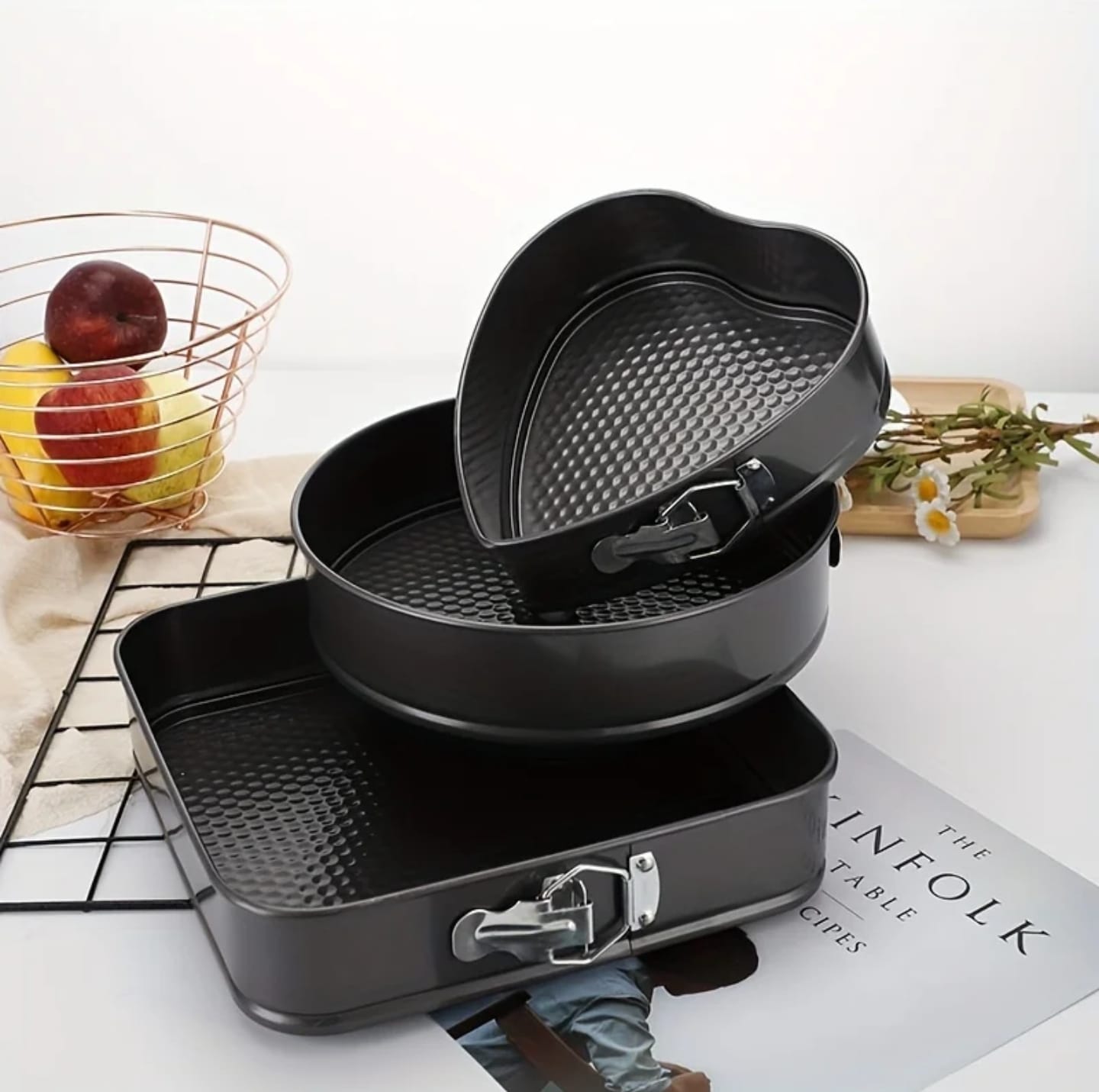 3pcs Non-stick Heart-shaped Carbon Steel Cake Mold Honeycomb Bottom Adjustable Bottom Baking Pan Baking Cake Baking