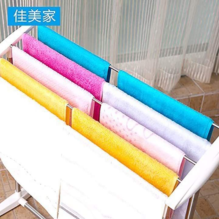 MOBILE TOWEL RACK WITH BOX